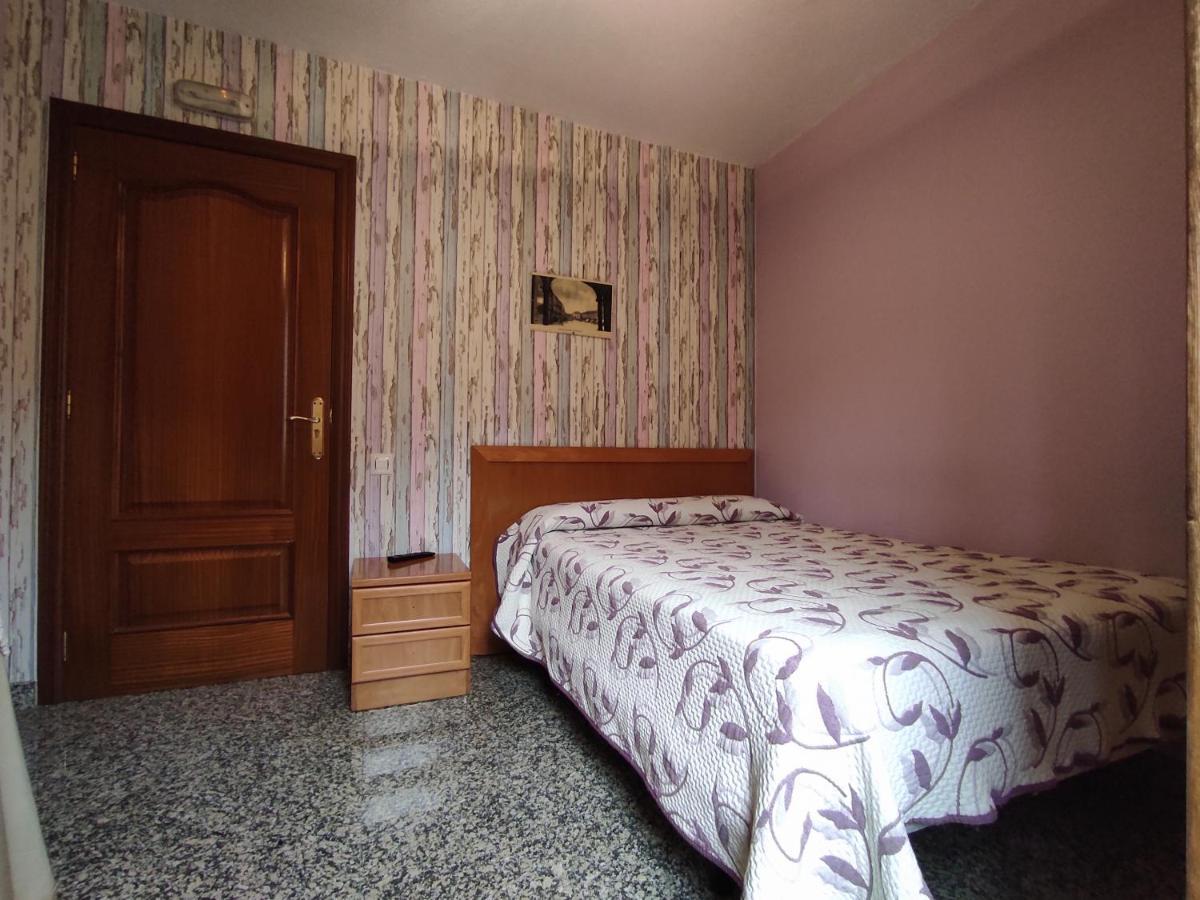 Hostal Plaza Ciudad-Rodrigo Esterno foto